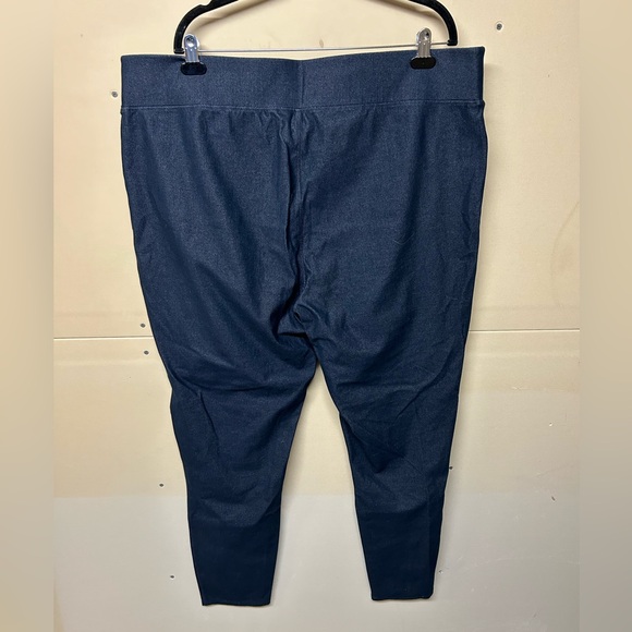 2/$30⚡️- JEGGINGS | Women’s Penningtons jeggings size 3X - Picture 2 of 5